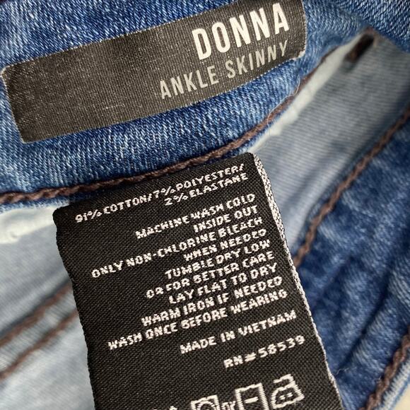 KUT Women's Denim Blue Distressed Donna Ankle Skinny Jeans Size 8 - Picture 4 of 10